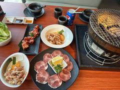 -山之屋炭火烧肉·生啤畅饮(大朗万科中央公园店)