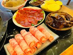 -重庆川渝肥妹火锅