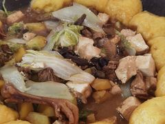 -粘豆包柴火铁锅炖