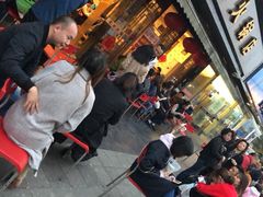 等位区-冯记香辣兔火锅(茶店子总店)
