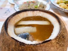 原只椰子炖乌鸡-珍味汤馆·潮汕家乡菜(保利文化广场店)