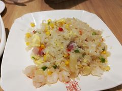 菠萝虾仁蛋炒饭-泰煌鸡·上海白斩鸡·鸡汤面(万航店)