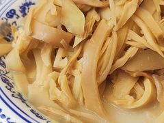 鸡汁炖笋-聚丰园•湖鲜餐厅(阿红私房菜梅石路店)