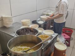 -文山荷鲜居(翠湖店)