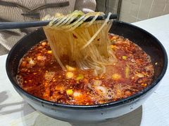 -牵人麻辣粉(粉巷店)