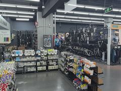 -迪卡侬(越秀公园店)
