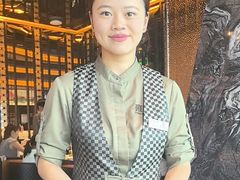 -雍容荟帝王蟹活龙虾展台自助(IFS黑金店)