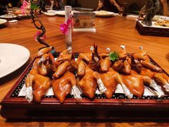 红烧乳鸽-金辉煌酒店·金龙厅