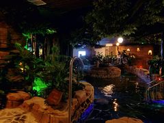 -泉城欧乐堡戏水湾艺术养生温泉