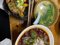 -朱大嘴肥肠血旺(福字街店)