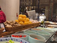 -广州万富希尔顿酒店·感趣自助餐厅·金秋蟹宴生蚝海鲜刺身