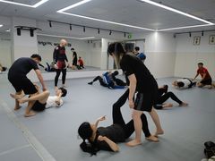 -EFL巴西柔术·综合格斗·泰拳·少儿体能训练(虹桥德必馆)
