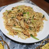 二楼自助点餐，饭菜都是不错的，价格也比较合理