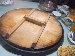 -鱼窝棚柴火铁锅炖(富山屯店)