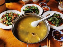 银杏炖鸡-腾冲国萍农家乐