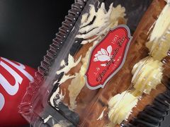 -白玉兰食品甜凤店(合生汇店)