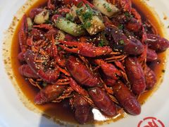 -肥肥虾庄·金牌油焖大虾(汉街SKP店)