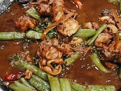 -八两八金·莱芜特色炒鸡(市南漳浦路店)