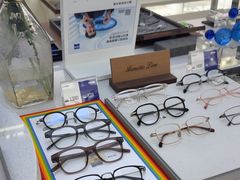 -视野联行眼镜·蔡司·尼康战略合作店(城西银泰店)