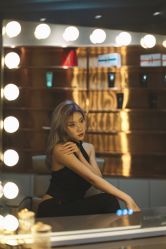 -变画·发型STUDIO