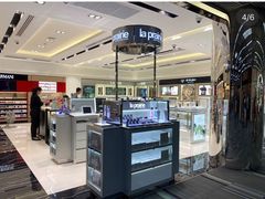 -王权免税店(廊曼机场店)