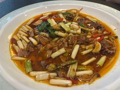 -万重锦·人文川菜馆(骡马市店)