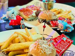 -CAGES凯吉思西餐厅运动乐园(静安店)