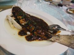 -深圳富苑皇冠假日套房酒店