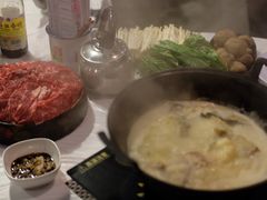 -鲜入围煮花胶鸡海鲜火锅