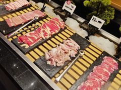 -钱小奴海鲜自助黑金店(杭州滨江龙湖店)