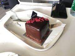 -UNI UNI(环亚凯瑟琳店)