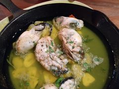 橄榄油煮牡蛎配烤面包-LIBERO(张虹路店)