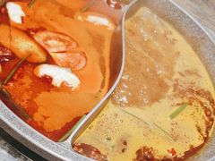 屋头经典鸳鸯锅-成都屋头串串(青年北街店)