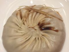 蟹黄汤包-鸿运酒楼