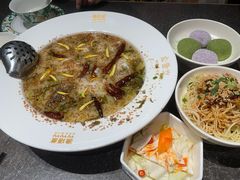-渔语鱼新川菜Bistro(万象天地店)