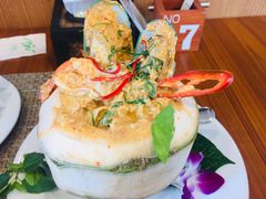 -Chom Cafe and Restaurant