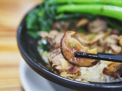 香菇滑鸡煲仔饭-肥妹烧腊店(翠竹路店)