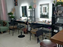 -ME觅妆·定制美妆·彩妆私教(菱角湖店)