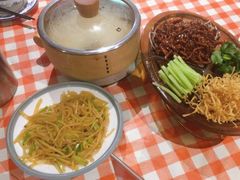 -老郑家东北春饼(龙悦居店)