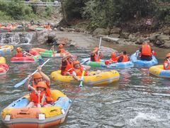 -安吉龙王山峡谷漂流