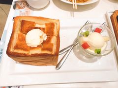 冰淇淋蜂蜜厚多士-太兴餐厅(东方广场分店)