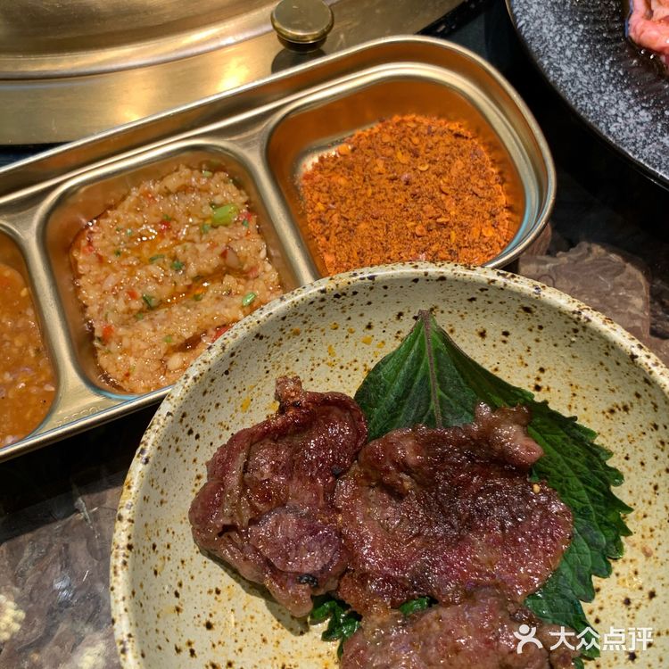 我宣布南宁烤肉天花板必须要有它的名字 排队也要吃🥩