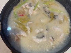 -品香菜馆(旗峰路中侨大厦店)