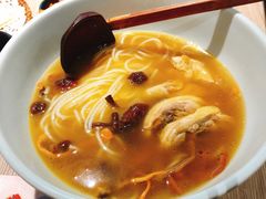 老鸡野生菌米线-云味馆·云南菜·云南米线(景田店)