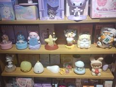 -九木杂物社(新奥购物中心店)