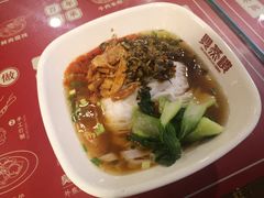 酸菜笋丝米粉-双燕楼·手工馄饨·汤面小吃(世纪汇店)