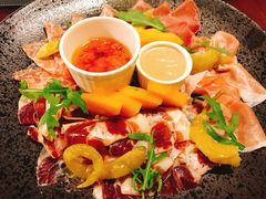 -恰餐厅及酒吧 CHAR Bar & Grill (北京丽都皇冠假日店)