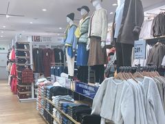 -优衣库(上海虹口龙之梦店)