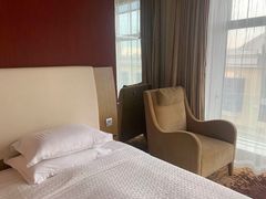 -青岛城阳宝龙福朋喜来登酒店