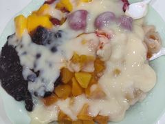 招牌什锦-美肴冰品·汉堡·牛腩饭(总店)